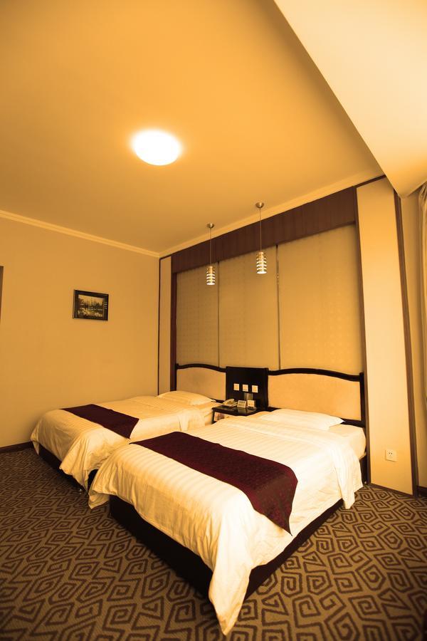 Huashan Jinsui Hotel Huayin Zewnętrze zdjęcie
